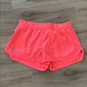 Under Armor Run/Athletic Shorts 🦄